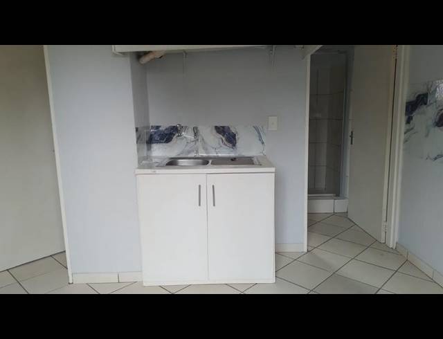 1 BEDROOM APARTMENT FOR SALE IN RANDFONTEIN CENTRAL